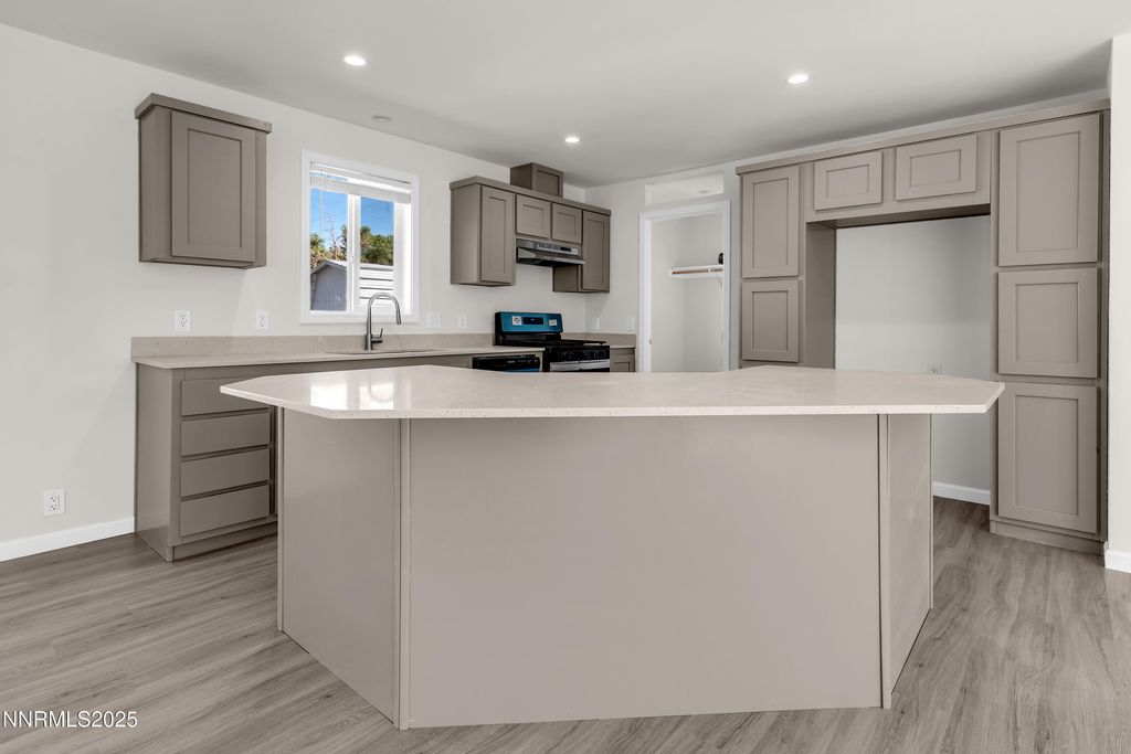 3810 Bobolink Circle, Reno, NV 89508