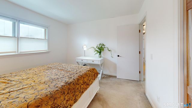 29 Deer Ridge Road, Stonington, CT 06378