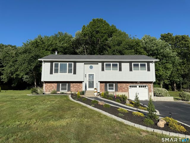 29 Deer Ridge Road, Stonington, CT 06378