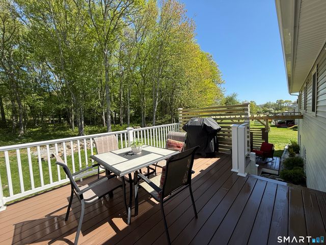 29 Deer Ridge Road, Stonington, CT 06378
