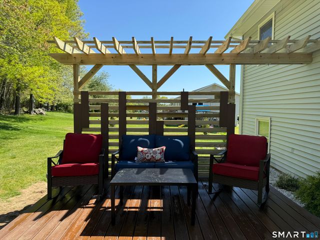 29 Deer Ridge Road, Stonington, CT 06378