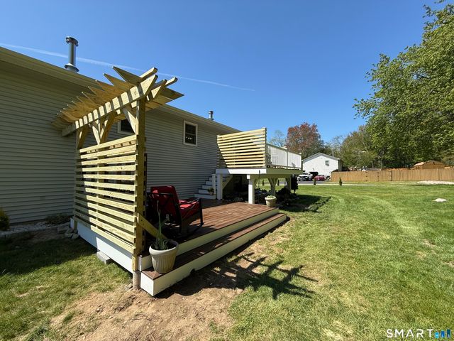 29 Deer Ridge Road, Stonington, CT 06378
