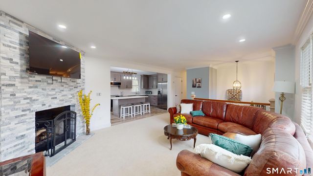 29 Deer Ridge Road, Stonington, CT 06378