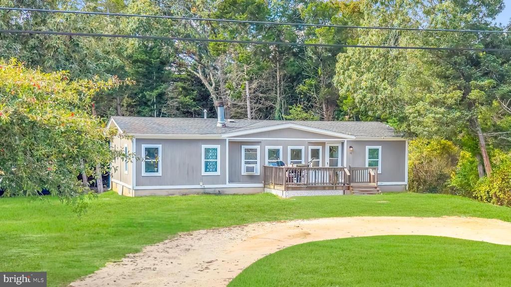 19 PLANTATION DR, Little Egg Harbor Twp, NJ 08087