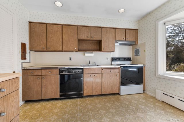 321 Locust Avenue, Rye, NY 10580