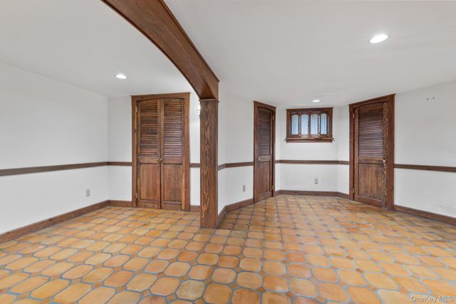 321 Locust Avenue, Rye, NY 10580