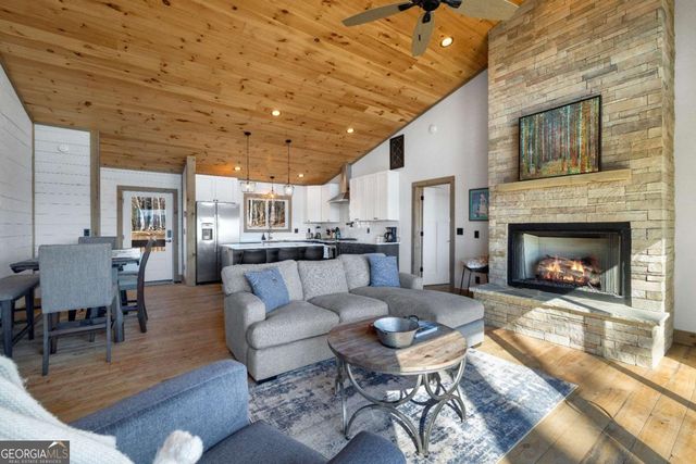 310 Wunder Bear Ridge Road, Morganton, GA 30560