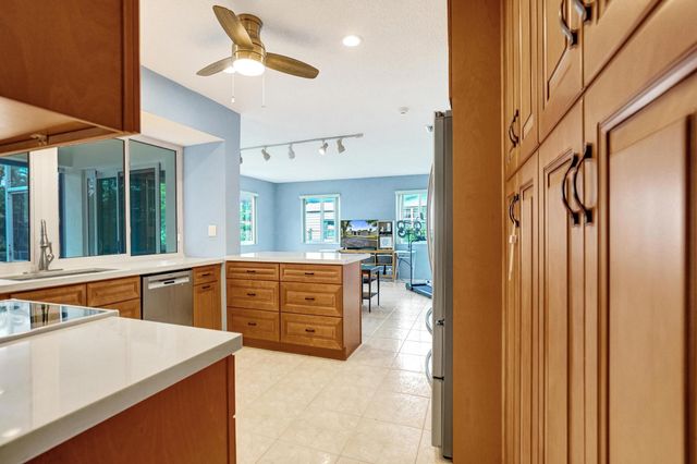 5211 SW 91st Terrace, Cooper City, FL 33328