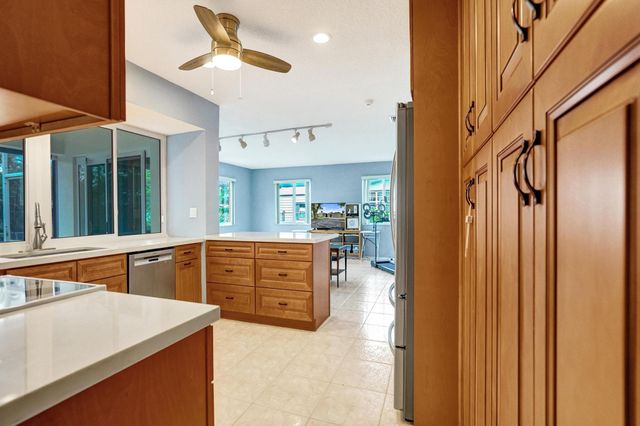 5211 SW 91st Terrace, Cooper City, FL 33328