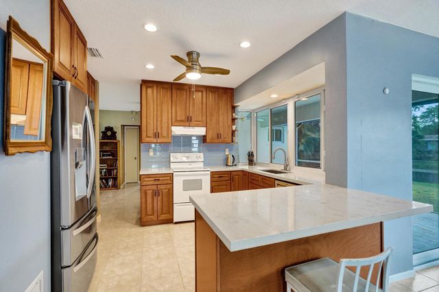 5211 SW 91st Terrace, Cooper City, FL 33328