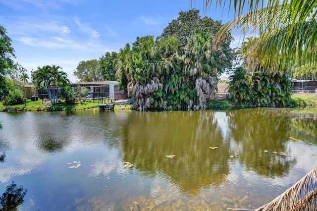 5211 SW 91st Terrace, Cooper City, FL 33328