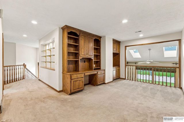 15716 Burdette Street, Omaha, NE 68116