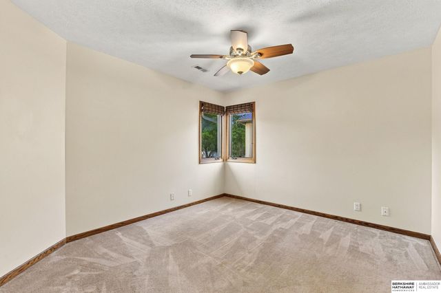 15716 Burdette Street, Omaha, NE 68116