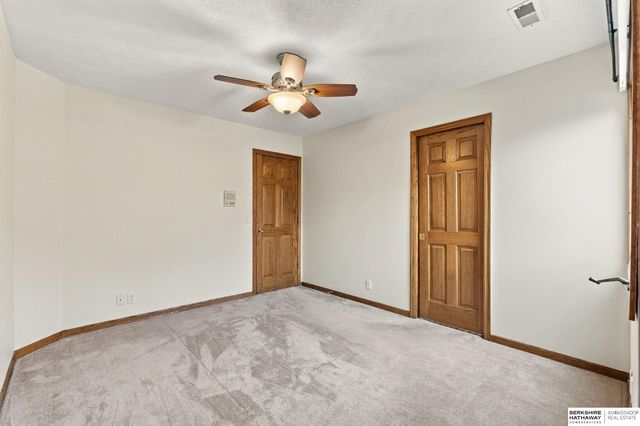 15716 Burdette Street, Omaha, NE 68116