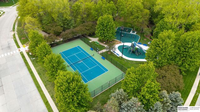 15716 Burdette Street, Omaha, NE 68116