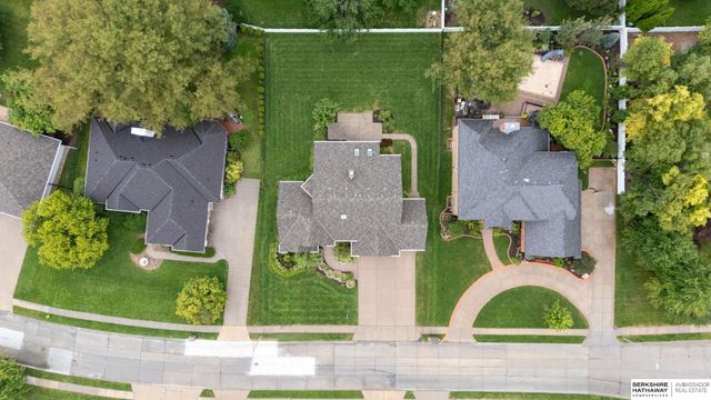 15716 Burdette Street, Omaha, NE 68116