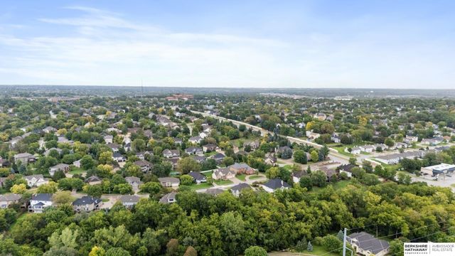 15716 Burdette Street, Omaha, NE 68116