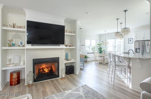 402 Taylorwood Drive, Beaufort, NC 28516