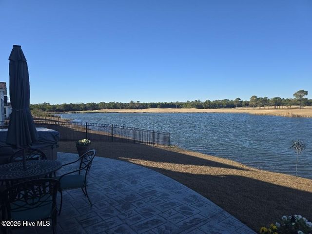 402 Taylorwood Drive, Beaufort, NC 28516