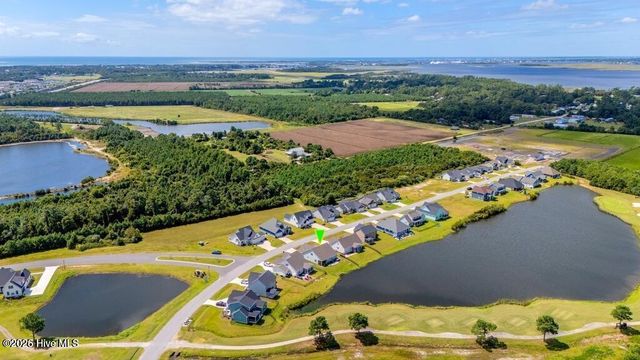 402 Taylorwood Drive, Beaufort, NC 28516