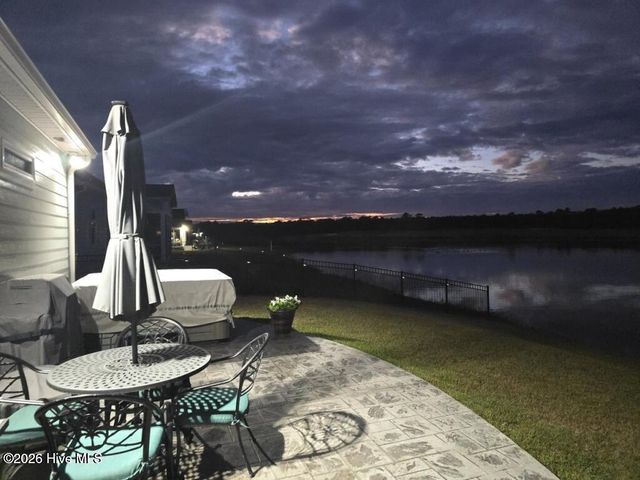 402 Taylorwood Drive, Beaufort, NC 28516