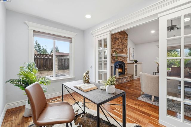 554 Freitas Rd, Danville, CA 94526