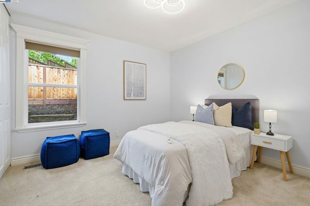 554 Freitas Rd, Danville, CA 94526