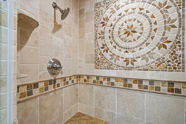 554 Freitas Rd, Danville, CA 94526