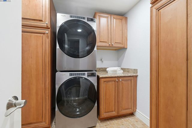 554 Freitas Rd, Danville, CA 94526