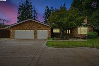 554 Freitas Rd, Danville, CA 94526