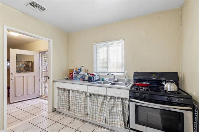 626 S Inglewood, Inglewood, CA 90301