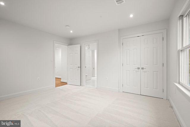 1404 WYNHURST LN, Vienna, VA 22182