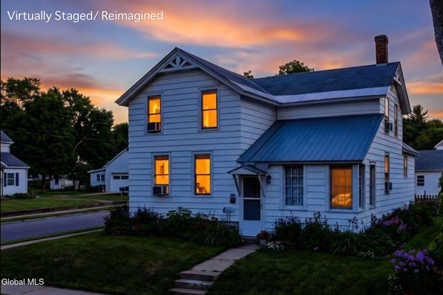 301 Oak Street, Corinth, NY 12822