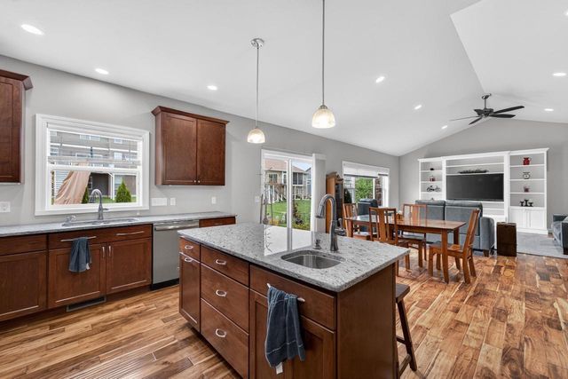 1808 Three Wood Drive, Mount Horeb, WI 53572