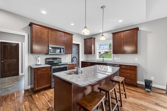 1808 Three Wood Drive, Mount Horeb, WI 53572