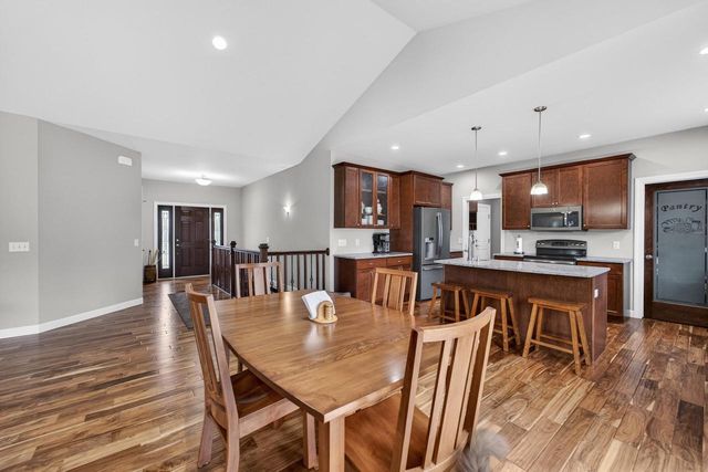 1808 Three Wood Drive, Mount Horeb, WI 53572