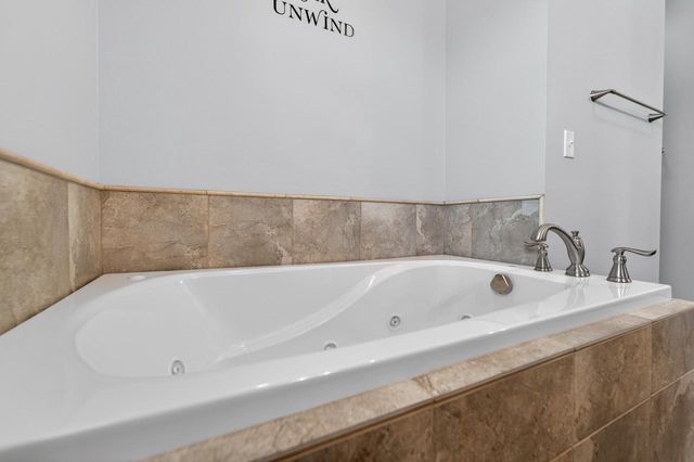 1808 Three Wood Drive, Mount Horeb, WI 53572