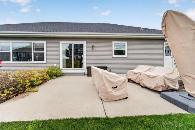 1808 Three Wood Drive, Mount Horeb, WI 53572