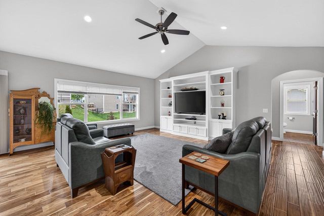 1808 Three Wood Drive, Mount Horeb, WI 53572