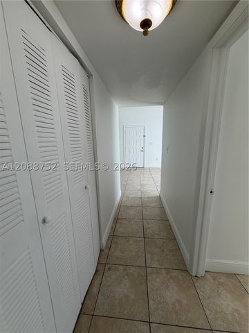 7425 SW 152nd Ave 11-106, Miami, FL 33193