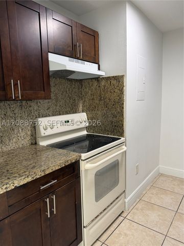 7425 SW 152nd Ave 11-106, Miami, FL 33193