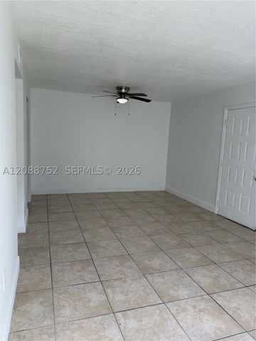 7425 SW 152nd Ave 11-106, Miami, FL 33193