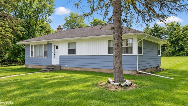 810 E Silverbell Road, Lake Orion, MI 48360