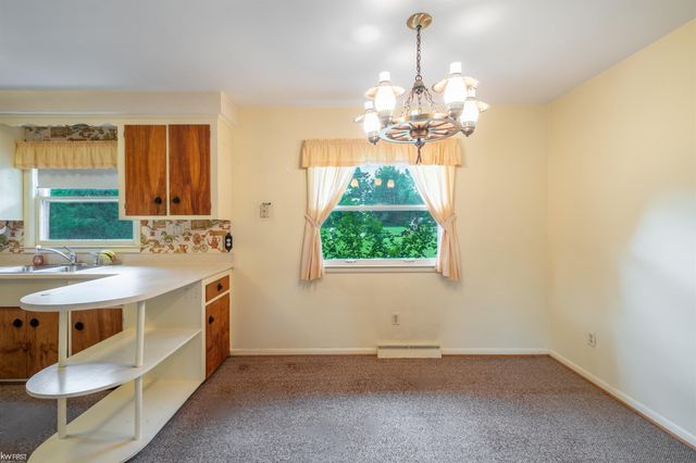 810 E Silverbell Road, Lake Orion, MI 48360
