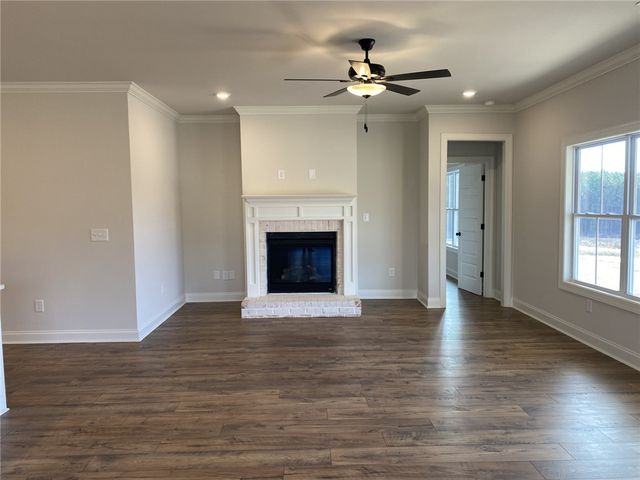 85 Boggs Road, Pelzer, SC 29669