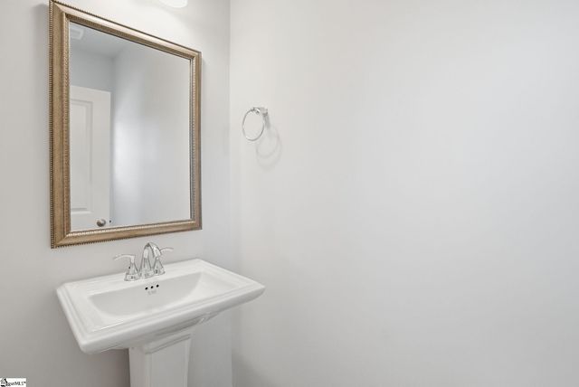 112 Lilac Loop, Greenwood, SC 29646