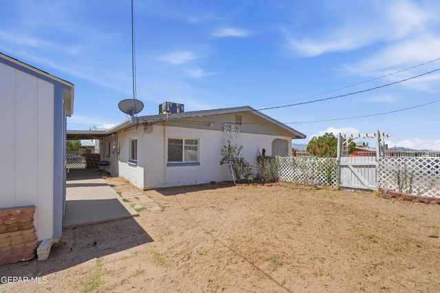 1200 HUNTER Drive, El Paso, TX 79915