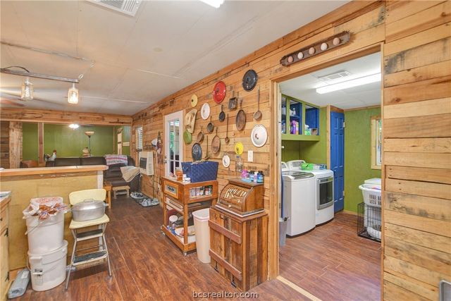 147 Catechis County Road, Huntsville, TX 77320
