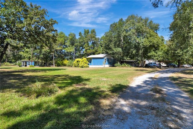 147 Catechis County Road, Huntsville, TX 77320