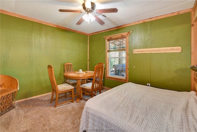 147 Catechis County Road, Huntsville, TX 77320